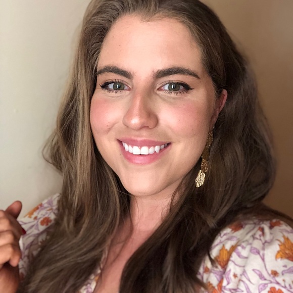 Meet your Posher, Francesca - Picture 2 of 3